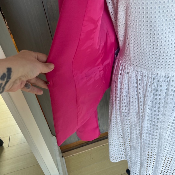 SOLD BCBG MaxAria Pink Blazer - Picture 3 of 8